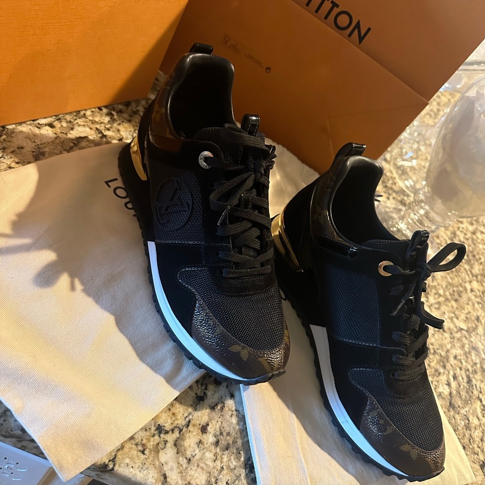 Authentic Louis Vuitton Run Away Sneaker